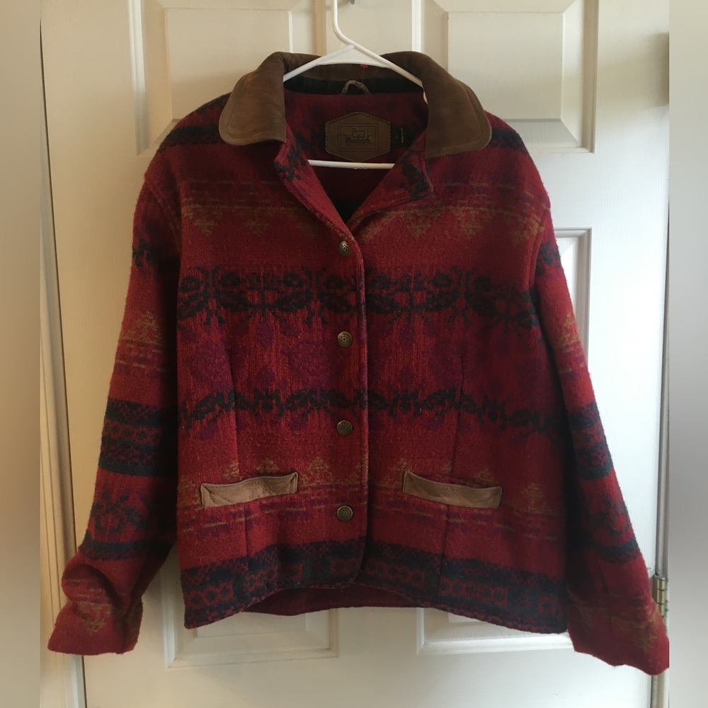 VINTAGE Woolrich Red Floral Southwest Aztec Wool Blanket Jacket Coat. Size: L